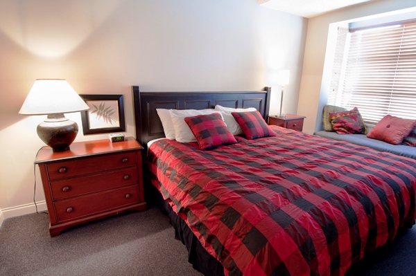 Carleton Lodge 507 - Bedroom